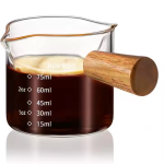 Borosilicate Glass Measuring Cup With Wooden Handle01